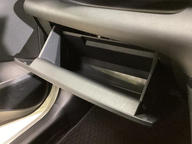 ヤリスハイブリッドG ディスプレイオーディオ バックカメラ ETCディスプレイオーディオ バックカメラ ETC ドライブレコーダー プッシュボタンエンジンスタート アルミホイール 衝突回避支援システム クルーズコントロール オートエアコン コーナーセンサー ABS(京都府)の中古車