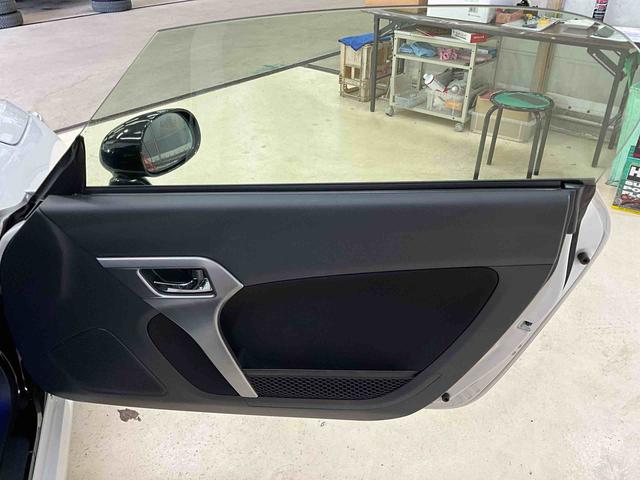 コペンローブ　Ｓ店頭での現車確認・商談をお願いしております　シートヒーター　純正レカロシート　純正ビルシュタインショックアブソーバー　キーフリー　ＬＥＤオートライト　ＬＥＤフォグランプ　オートエアコン　社外ホイール（京都府）の中古車