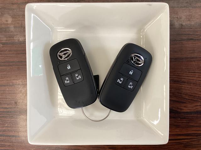 ムーヴキャンバスストライプスＧ　届出済未使用車　両側電動スライドドア　ＬＥＤ届出済未使用車　両側電動スライドドア　前後コーナーセンサー　バックカメラ　前席シートヒーター　ホッとカップホルダー　オートマチックハイビーム　ＬＥＤヘッドライト　横滑り防止装置　置きラクボックス（京都府）の中古車