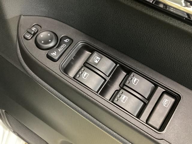 タントカスタムＸ　届出済み未使用車　スマートアシストスマートアシスト　バックカメラ　プッシュボタンエンジンスタート　ＬＥＤヘッドライト　両側リヤパワースライドドア　オートエアコン　コーナーセンサー　アルミホイール　シートヒーター　アイドリングストップ（京都府）の中古車