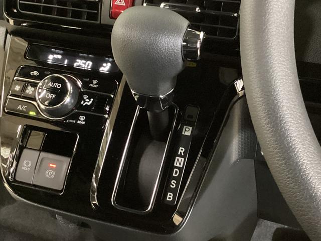 タントカスタムＸ　届出済み未使用車　スマートアシストスマートアシスト　バックカメラ　プッシュボタンエンジンスタート　ＬＥＤヘッドライト　両側リヤパワースライドドア　オートエアコン　コーナーセンサー　アルミホイール　シートヒーター　アイドリングストップ（京都府）の中古車