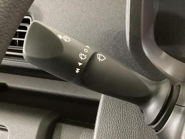 ハイゼットトラックスタンダード　届出済み未使用車　４ＷＤ　ＣＶＴ　エアコン切替式４ＷＤ　ＣＶＴ　３方開　ヘッドライトレべライザー　オートライト　オートマチックハイビーム　アクセサリーソケット　スマートアシスト　電動格納ミラー　マニュアルエアコン　パワステ　バッテリーカバー（京都府）の中古車