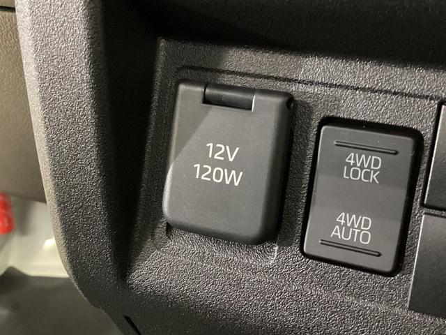 ハイゼットトラックスタンダード　届出済み未使用車　４ＷＤ　ＣＶＴ　エアコン切替式４ＷＤ　ＣＶＴ　３方開　ヘッドライトレべライザー　オートライト　オートマチックハイビーム　アクセサリーソケット　スマートアシスト　電動格納ミラー　マニュアルエアコン　パワステ　バッテリーカバー（京都府）の中古車