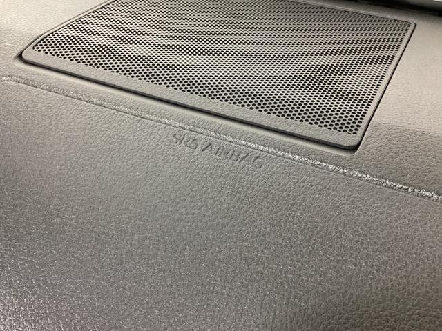 ハイゼットトラックスタンダード　届出済み未使用車　４ＷＤ　ＣＶＴ　エアコン切替式４ＷＤ　ＣＶＴ　３方開　ヘッドライトレべライザー　オートライト　オートマチックハイビーム　アクセサリーソケット　スマートアシスト　電動格納ミラー　マニュアルエアコン　パワステ　バッテリーカバー（京都府）の中古車