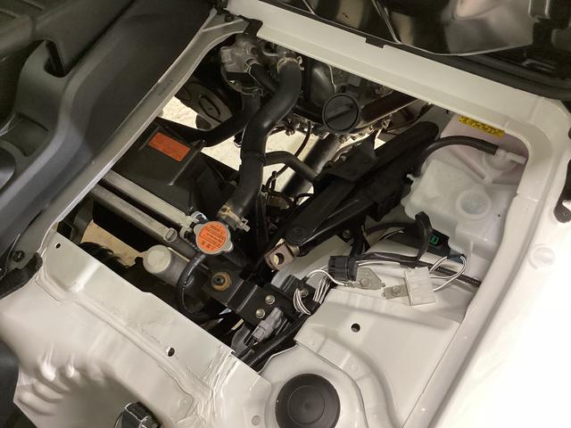 ハイゼットトラックスタンダード　届出済み未使用車　４ＷＤ　ＣＶＴ　エアコン切替式４ＷＤ　ＣＶＴ　３方開　ヘッドライトレべライザー　オートライト　オートマチックハイビーム　アクセサリーソケット　スマートアシスト　電動格納ミラー　マニュアルエアコン　パワステ　バッテリーカバー（京都府）の中古車