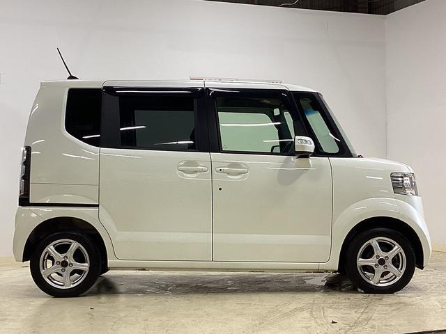 Ｎ−ＢＯＸＧ　ターボＳＳパッケージ　４ＷＤ　ナビ　シートヒータ　ＥＴＣ４ＷＤ　ワンオーナー　ナビＴＶ　運転席シートヒーター　ＥＴＣ　バックカメラ　クルーズコントロール　両側電動スライドドア　ＨＩＤヘッドライト　ＵＳＢ接続　Ｂｌｕｅｔｏｏｔｈ　パドルシフト（京都府）の中古車