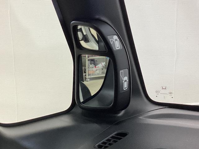 Ｎ−ＢＯＸＧ　ターボＳＳパッケージ　４ＷＤ　ナビ　シートヒータ　ＥＴＣ４ＷＤ　ワンオーナー　ナビＴＶ　運転席シートヒーター　ＥＴＣ　バックカメラ　クルーズコントロール　両側電動スライドドア　ＨＩＤヘッドライト　ＵＳＢ接続　Ｂｌｕｅｔｏｏｔｈ　パドルシフト（京都府）の中古車