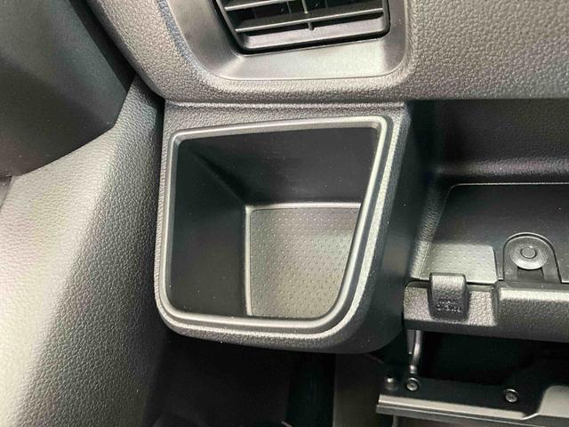 ハイゼットカーゴＤＸ　４ＷＤ　ＣＶＴ　スマアシ　コーナーセンサーホワイト　４ＷＤ　ＣＶＴ　ＡＭＦＭラジオ　スマートアシスト　コーナーセンサー　オートライト　アイドリングストップ　キーレスエントリーキー　集中ドアロック　リヤヒーターファン（京都府）の中古車