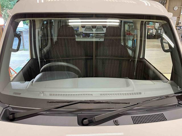 ハイゼットカーゴＤＸ　４ＷＤ　ＣＶＴ　スマアシ　コーナーセンサーホワイト　４ＷＤ　ＣＶＴ　ＡＭＦＭラジオ　スマートアシスト　コーナーセンサー　オートライト　アイドリングストップ　キーレスエントリーキー　集中ドアロック　リヤヒーターファン（京都府）の中古車