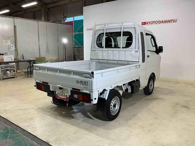 ハイゼットトラックジャンボスタンダード　４ＷＤ　ＡＭ／ＦＭチューナー４ＷＤ　エアコン　パワステ　ＡＭ／ＦＭチューナー　オートライト　横滑り防止装置　衝突被害軽減システム　スマートアシストＩＩＩｔ　アイドリングストップ　ラバーマット　走行少ない　運転席助手席エアバッグ（京都府）の中古車