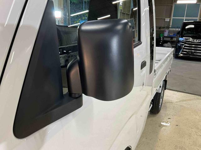 ハイゼットトラックジャンボスタンダード　４ＷＤ　ＡＭ／ＦＭチューナー４ＷＤ　エアコン　パワステ　ＡＭ／ＦＭチューナー　オートライト　横滑り防止装置　衝突被害軽減システム　スマートアシストＩＩＩｔ　アイドリングストップ　ラバーマット　走行少ない　運転席助手席エアバッグ（京都府）の中古車