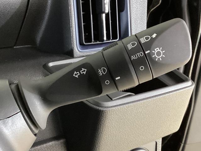 タントカスタムＸ　届出済み未使用車　スマートアシスト　バックカメラスマートアシスト　両側リヤパワースライドドア　バックカメラ　ＬＥＤヘッドライト　コーナーセンサー　オートライト　プッシュボタンエンジンスタート　オートエアコン　コーナーセンサー　アルミホイール　ＡＢＳ（京都府）の中古車