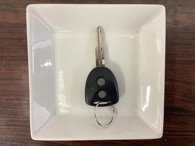 ミラココアココアXスペシャル ワンオーナー コーナーポールワンオーナー 電動格納ミラー キーレスエントリー マニュアルエアコン ドアバイザー ヘッドライトレべライザー ベンチシート ABS 13インチ純正スチールホイール オーディオレス(京都府)の中古車