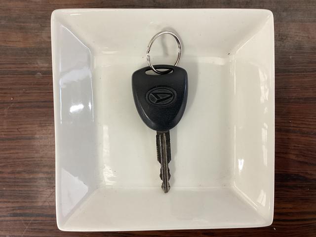 ミラココアココアXスペシャル ワンオーナー コーナーポールワンオーナー 電動格納ミラー キーレスエントリー マニュアルエアコン ドアバイザー ヘッドライトレべライザー ベンチシート ABS 13インチ純正スチールホイール オーディオレス(京都府)の中古車