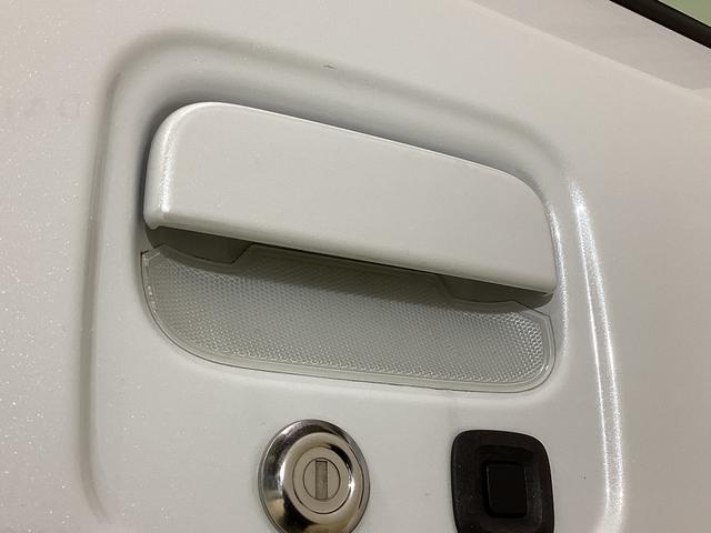 ハイゼットカーゴクルーズ ディスプレイオーディオ バックカメラ 地デジディスプレイオーディオ フルセグチューナー バックカメラ プッシュボタンエンジンスタート LEDヘッドライト コーナーセンサー マニュアルエアコン オートライト スマートアシスト ホイールキャップ(京都府)の中古車