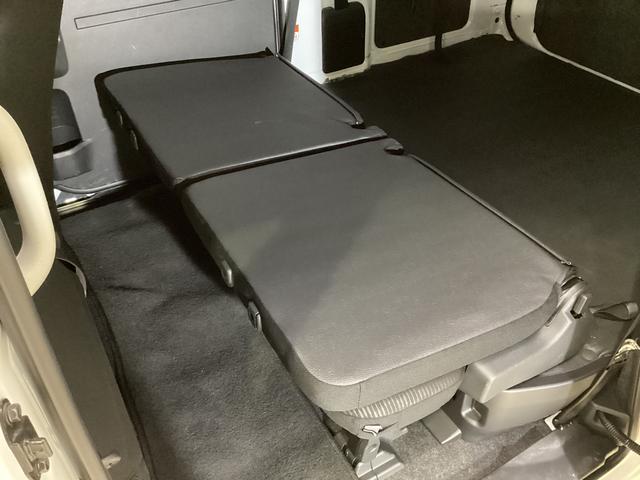 ハイゼットカーゴクルーズ ディスプレイオーディオ バックカメラ 地デジディスプレイオーディオ フルセグチューナー バックカメラ プッシュボタンエンジンスタート LEDヘッドライト コーナーセンサー マニュアルエアコン オートライト スマートアシスト ホイールキャップ(京都府)の中古車