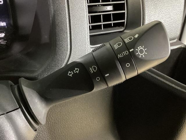 ハイゼットカーゴクルーズ ディスプレイオーディオ バックカメラ 地デジディスプレイオーディオ フルセグチューナー バックカメラ プッシュボタンエンジンスタート LEDヘッドライト コーナーセンサー マニュアルエアコン オートライト スマートアシスト ホイールキャップ(京都府)の中古車