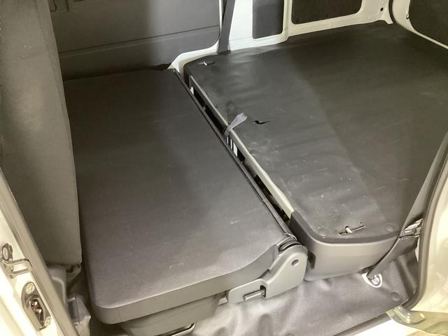 ハイゼットカーゴＤＸ　ワンオーナー　４ＷＤ　ＣＶＴ車　ラジオ　スマアシワンオーナー　切替式４ＷＤ　ＣＶＴ車　ラジオ　スマートアシスト　両側スライドドア　オートライト　コーナーセンサー　ヘッドライトレべライザー　横滑り防止措置　キーレスエントリー　マニュアルエアコン（京都府）の中古車