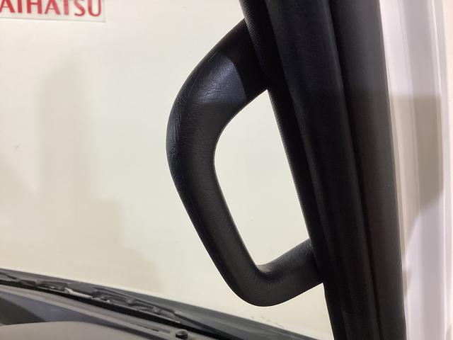 ハイゼットカーゴＤＸ　ワンオーナー　４ＷＤ　ＣＶＴ車　ラジオ　スマアシワンオーナー　切替式４ＷＤ　ＣＶＴ車　ラジオ　スマートアシスト　両側スライドドア　オートライト　コーナーセンサー　ヘッドライトレべライザー　横滑り防止措置　キーレスエントリー　マニュアルエアコン（京都府）の中古車