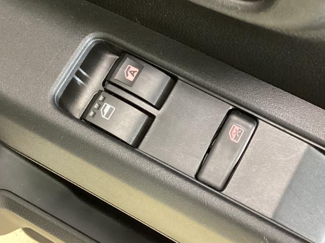 ハイゼットカーゴＤＸ　ワンオーナー　４ＷＤ　ＣＶＴ車　ラジオ　スマアシワンオーナー　切替式４ＷＤ　ＣＶＴ車　ラジオ　スマートアシスト　両側スライドドア　オートライト　コーナーセンサー　ヘッドライトレべライザー　横滑り防止措置　キーレスエントリー　マニュアルエアコン（京都府）の中古車