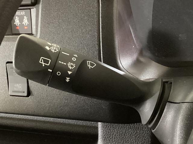 ハイゼットカーゴＤＸ　ワンオーナー　４ＷＤ　ＣＶＴ車　ラジオ　スマアシワンオーナー　切替式４ＷＤ　ＣＶＴ車　ラジオ　スマートアシスト　両側スライドドア　オートライト　コーナーセンサー　ヘッドライトレべライザー　横滑り防止措置　キーレスエントリー　マニュアルエアコン（京都府）の中古車