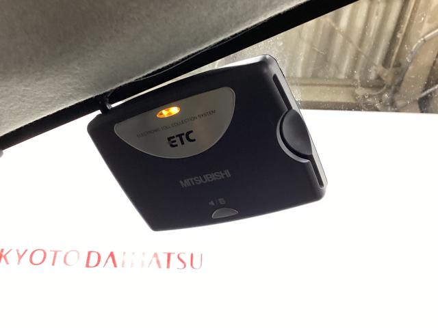 ムーヴX ETC ナビTV 電動格納ミラー アイドリングストップETC ナビTV DVD アクセサリーソケット 電動格納ミラー ヘッドライトレべライザー アイドリングストップ プッシュボタンエンジンスタート ドアバイザー 14インチ純正アルミホイール(京都府)の中古車