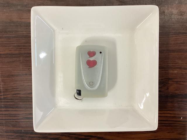 ムーヴX ETC ナビTV 電動格納ミラー アイドリングストップETC ナビTV DVD アクセサリーソケット 電動格納ミラー ヘッドライトレべライザー アイドリングストップ プッシュボタンエンジンスタート ドアバイザー 14インチ純正アルミホイール(京都府)の中古車