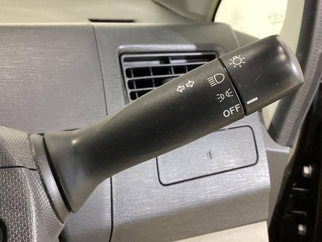 ムーヴX ETC ナビTV 電動格納ミラー アイドリングストップETC ナビTV DVD アクセサリーソケット 電動格納ミラー ヘッドライトレべライザー アイドリングストップ プッシュボタンエンジンスタート ドアバイザー 14インチ純正アルミホイール(京都府)の中古車