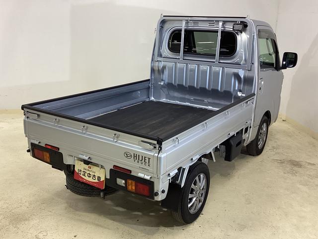 ハイゼットトラックエクストラ切替式４ＷＤ　ＭＴ車　荷台作業灯　前後コーナーセンサー　３方開　オートマチックハイビーム　ＬＥＤヘッドライト　プッシュボタンエンジンスタート　電動格納ミラー　横滑り防止措置　マニュアルエアコン（京都府）の中古車