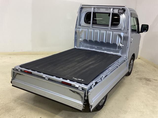 ハイゼットトラックエクストラ切替式４ＷＤ　ＭＴ車　荷台作業灯　前後コーナーセンサー　３方開　オートマチックハイビーム　ＬＥＤヘッドライト　プッシュボタンエンジンスタート　電動格納ミラー　横滑り防止措置　マニュアルエアコン（京都府）の中古車