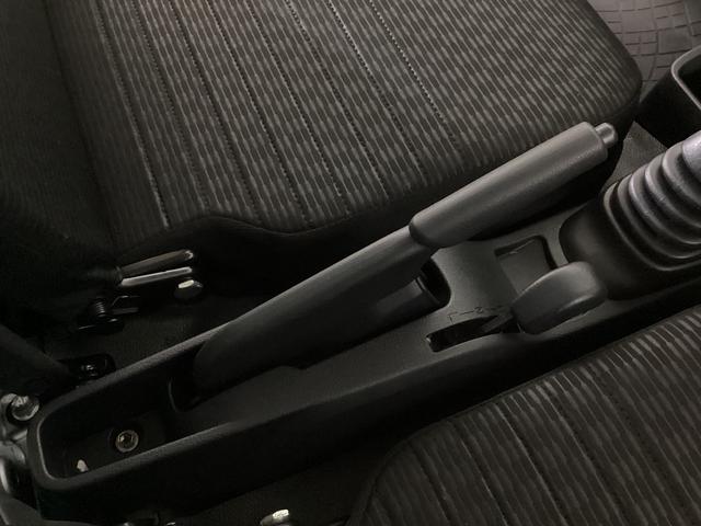 ハイゼットトラックエクストラ切替式４ＷＤ　ＭＴ車　荷台作業灯　前後コーナーセンサー　３方開　オートマチックハイビーム　ＬＥＤヘッドライト　プッシュボタンエンジンスタート　電動格納ミラー　横滑り防止措置　マニュアルエアコン（京都府）の中古車