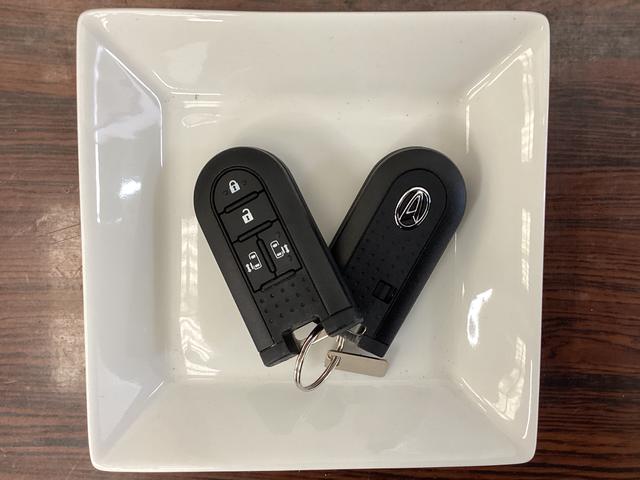 ムーヴキャンバスGメイクアップVS SAIII ワンオーナー 4WD ETC4WD 全方位カメラ ドラレコ ETC 両側電動スライドドア 運転席シートヒーター USB接続 Bluetooth オートマチックハイビーム LEDヘッドライト 横滑り防止装置 衝突軽減ブレーキ(京都府)の中古車