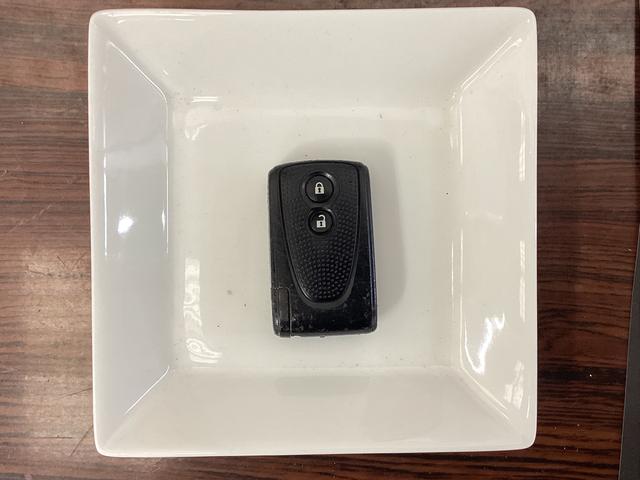 ムーヴＸリミテッド　ワンオーナー　バックカメラ　ナビ　ワンセグワンオーナー　バックカメラ　ナビ　ワンセグＴＶ　アクセサリーソケット　電動格納ミラー　スマートキー　オートエアコン　ＡＢＳ　アイドリングストップ　ヘッドライトレべライザー　１４インチ純正アルミホイール（京都府）の中古車