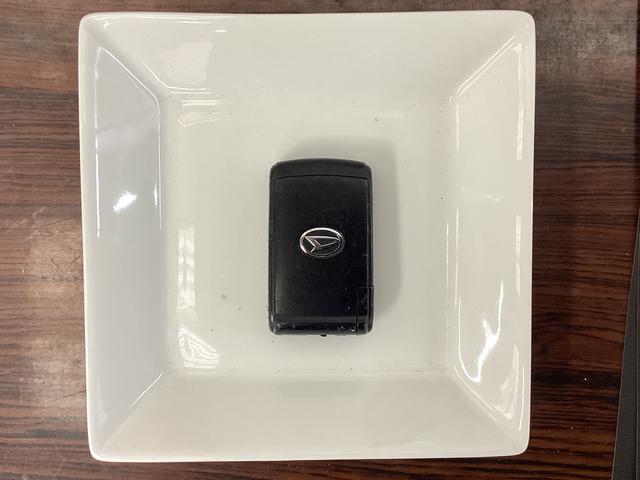 ムーヴＸリミテッド　ワンオーナー　バックカメラ　ナビ　ワンセグワンオーナー　バックカメラ　ナビ　ワンセグＴＶ　アクセサリーソケット　電動格納ミラー　スマートキー　オートエアコン　ＡＢＳ　アイドリングストップ　ヘッドライトレべライザー　１４インチ純正アルミホイール（京都府）の中古車