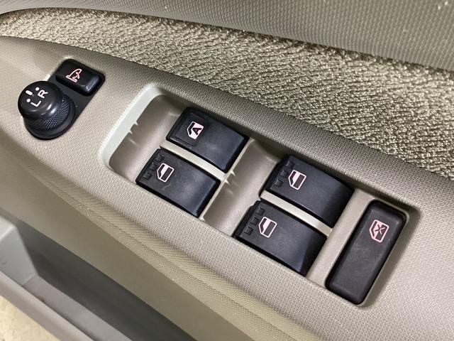 ムーヴＸリミテッド　ワンオーナー　バックカメラ　ナビ　ワンセグワンオーナー　バックカメラ　ナビ　ワンセグＴＶ　アクセサリーソケット　電動格納ミラー　スマートキー　オートエアコン　ＡＢＳ　アイドリングストップ　ヘッドライトレべライザー　１４インチ純正アルミホイール（京都府）の中古車