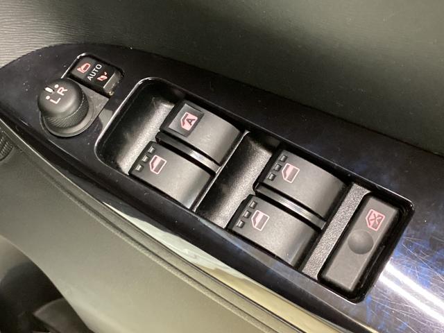 タントカスタムＸ　トップエディションリミテッドＳＡIII　ナビワンオーナー　全方位カメラ　ドラレコ　ナビＴＶ　運転席シートヒーター　両側電動スライドドア　ＬＥＤヘッドライト　オートライト　横滑り防止措置　アイドリングストップ　ＵＳＢ接続　１４インチアルミホイール（京都府）の中古車