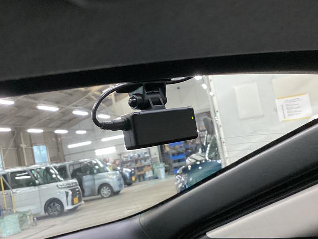 プリウスＺ　ドラレコ　ＥＴＣ　レーダークルーズ　全方位カメラワンオーナー　ドラレコ　全方位カメラ　ＥＴＣ　ブラインドスポット　シートヒーター　シートエアコン　ヘルプネット　電動リアゲート　ステアリングヒーター　アダプティブクルーズコントロール　ＡＣ１００Ｖ（京都府）の中古車