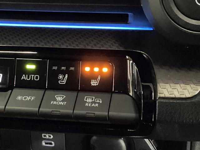 プリウスＺ　ドラレコ　ＥＴＣ　レーダークルーズ　全方位カメラワンオーナー　ドラレコ　全方位カメラ　ＥＴＣ　ブラインドスポット　シートヒーター　シートエアコン　ヘルプネット　電動リアゲート　ステアリングヒーター　アダプティブクルーズコントロール　ＡＣ１００Ｖ（京都府）の中古車