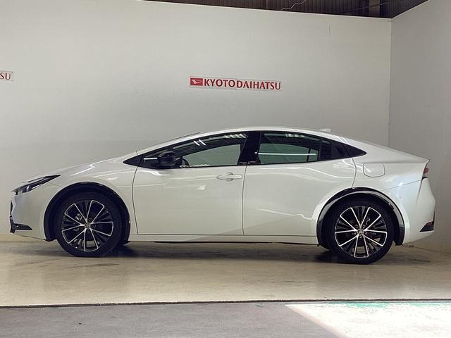 プリウスＺ　ドラレコ　ＥＴＣ　レーダークルーズ　全方位カメラワンオーナー　ドラレコ　全方位カメラ　ＥＴＣ　ブラインドスポット　シートヒーター　シートエアコン　ヘルプネット　電動リアゲート　ステアリングヒーター　アダプティブクルーズコントロール　ＡＣ１００Ｖ（京都府）の中古車