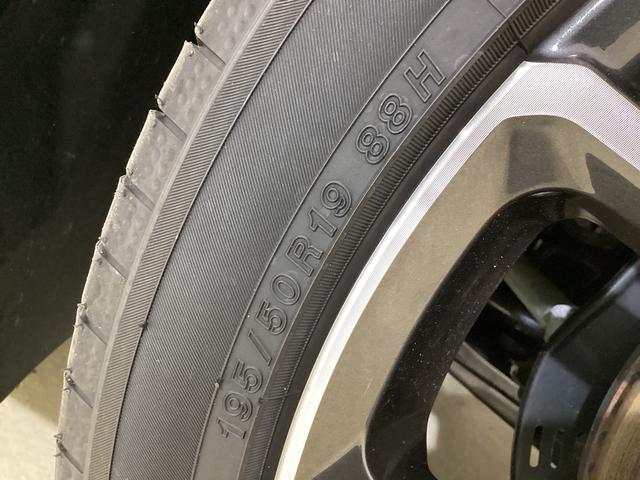 プリウスＺ　ドラレコ　ＥＴＣ　レーダークルーズ　全方位カメラワンオーナー　ドラレコ　全方位カメラ　ＥＴＣ　ブラインドスポット　シートヒーター　シートエアコン　ヘルプネット　電動リアゲート　ステアリングヒーター　アダプティブクルーズコントロール　ＡＣ１００Ｖ（京都府）の中古車