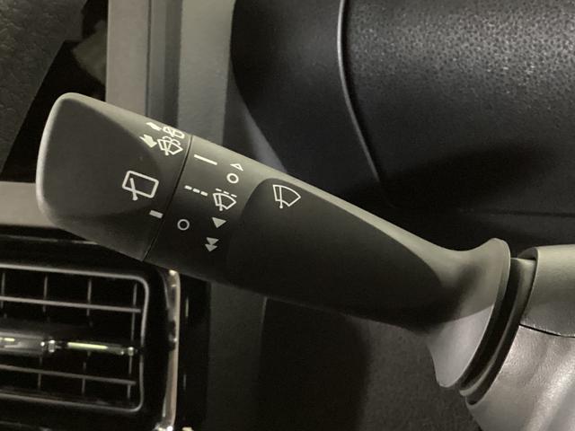 タントカスタムＸ　届出済未使用車　シートヒーター　電動スライドドアワンオーナー　届出済未使用車　前席シートヒーター　両側電動スライドドア　前後コーナーセンサー　バックカメラ　ＵＳＢ接続　プッシュボタンエンジンスタート　横滑り防止措置　ＬＥＤヘッドライト　オートライト（京都府）の中古車