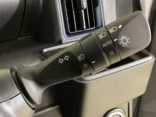 タントカスタムＸ　届出済未使用車　シートヒーター　電動スライドドアワンオーナー　届出済未使用車　前席シートヒーター　両側電動スライドドア　前後コーナーセンサー　バックカメラ　ＵＳＢ接続　プッシュボタンエンジンスタート　横滑り防止措置　ＬＥＤヘッドライト　オートライト（京都府）の中古車