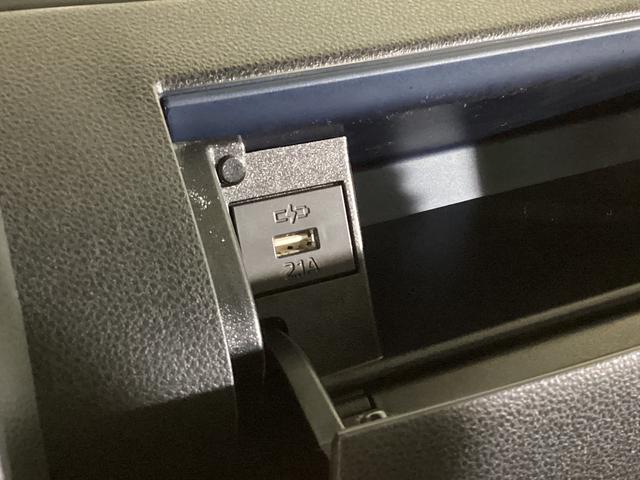 タントカスタムＸ　届出済未使用車　シートヒーター　電動スライドドアワンオーナー　届出済未使用車　前席シートヒーター　両側電動スライドドア　前後コーナーセンサー　バックカメラ　ＵＳＢ接続　プッシュボタンエンジンスタート　横滑り防止措置　ＬＥＤヘッドライト　オートライト（京都府）の中古車