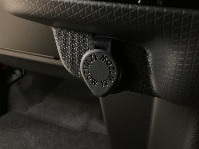 タントカスタムＸ　届出済未使用車　シートヒーター　電動スライドドアワンオーナー　届出済未使用車　前席シートヒーター　両側電動スライドドア　前後コーナーセンサー　バックカメラ　ＵＳＢ接続　プッシュボタンエンジンスタート　横滑り防止措置　ＬＥＤヘッドライト　オートライト（京都府）の中古車