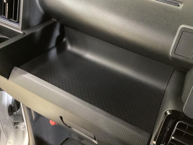 タントカスタムＸ　届出済未使用車　シートヒーター　電動スライドドアワンオーナー　届出済未使用車　前席シートヒーター　両側電動スライドドア　前後コーナーセンサー　バックカメラ　ＵＳＢ接続　プッシュボタンエンジンスタート　横滑り防止措置　ＬＥＤヘッドライト　オートライト（京都府）の中古車