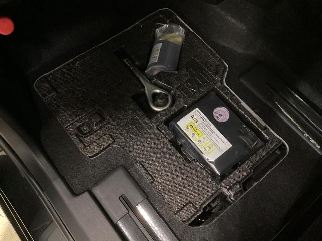 タントカスタムＸ　届出済未使用車　シートヒーター　バックカメラワンオーナー　届出済未使用車　バックカメラ　前後コーナーセンサー　前席シートヒーター　両側電動スライドドア　ＵＳＢ接続　アイドリングストップ　横滑り防止措置　オートライト　１４インチ純正アルミホイール（京都府）の中古車