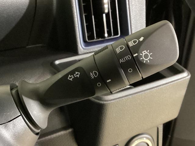 タントカスタムＸ　届出済未使用車　シートヒーター　バックカメラワンオーナー　届出済未使用車　バックカメラ　前後コーナーセンサー　前席シートヒーター　両側電動スライドドア　ＵＳＢ接続　アイドリングストップ　横滑り防止措置　オートライト　１４インチ純正アルミホイール（京都府）の中古車