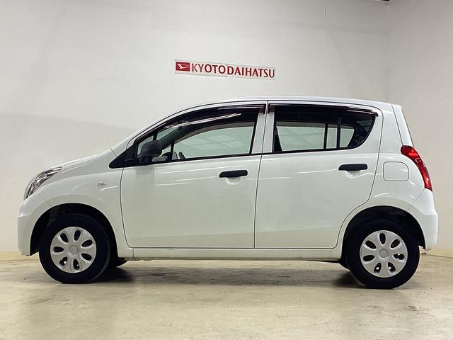 アルトＦ　ワンオーナー　ＣＤオーディオ　キーレスエントリーワンオーナー　ＣＤオーディオ　キーレスエントリー　ドアバイザー　アクセサリーソケット　マニュアルエアコン　ヘッドライトレべライザー　助手席エアバック　スペアタイヤ　ドリンクホルダー　１３インチホイール（京都府）の中古車