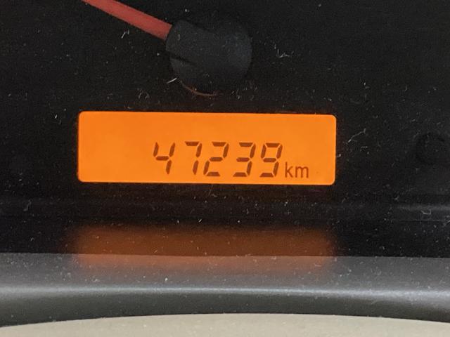 アルトＦ　ワンオーナー　ＣＤオーディオ　キーレスエントリーワンオーナー　ＣＤオーディオ　キーレスエントリー　ドアバイザー　アクセサリーソケット　マニュアルエアコン　ヘッドライトレべライザー　助手席エアバック　スペアタイヤ　ドリンクホルダー　１３インチホイール（京都府）の中古車