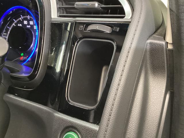 シャトルハイブリッドＸ　ナビ　バックカメラ　ＥＴＣ　ワンセグチューナナビ　バックカメラ　ＥＴＣ　ワンセグチューナ　ブルートゥース対応　クルーズコントロール　プッシュボタンエンジンスタート　オートエアコン　カーペットマット　バイザー　フォグランプ　ＬＥＤヘッドライト（京都府）の中古車